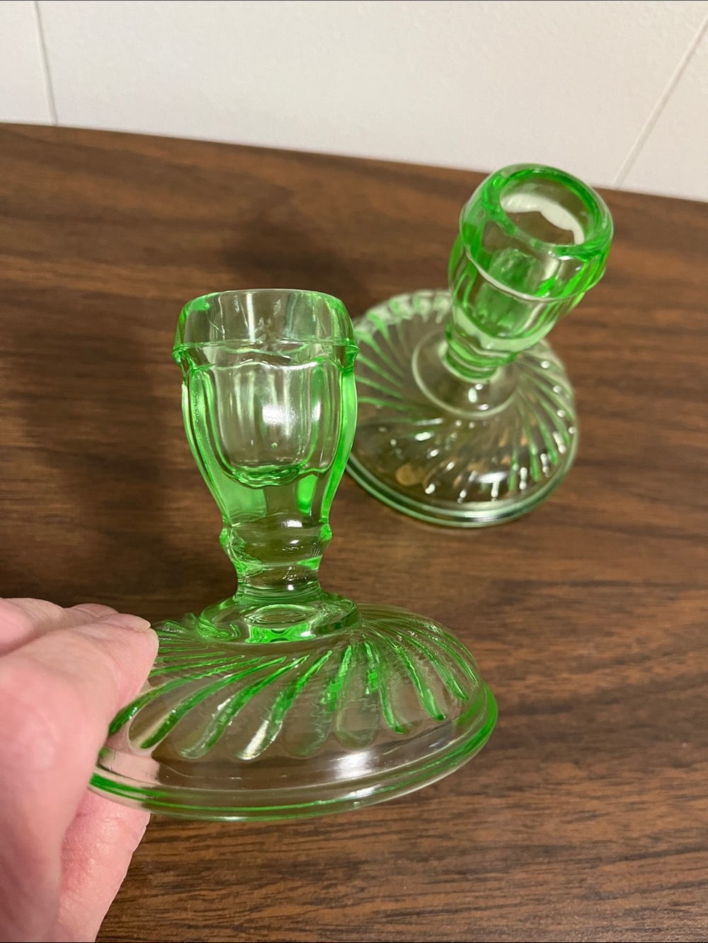 Vtg. Green depression candle holder set Uranium glass 3 1/2” Excellent - Picture 6 of 9